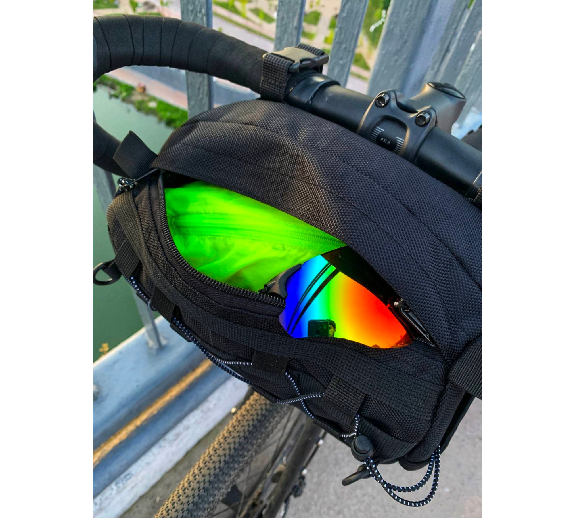 Front Bike Bag For Cycling, Handlebar bag for Gravel bag Cycling gifts  Personal cycling equipment, Bike bag for commuting urban pack