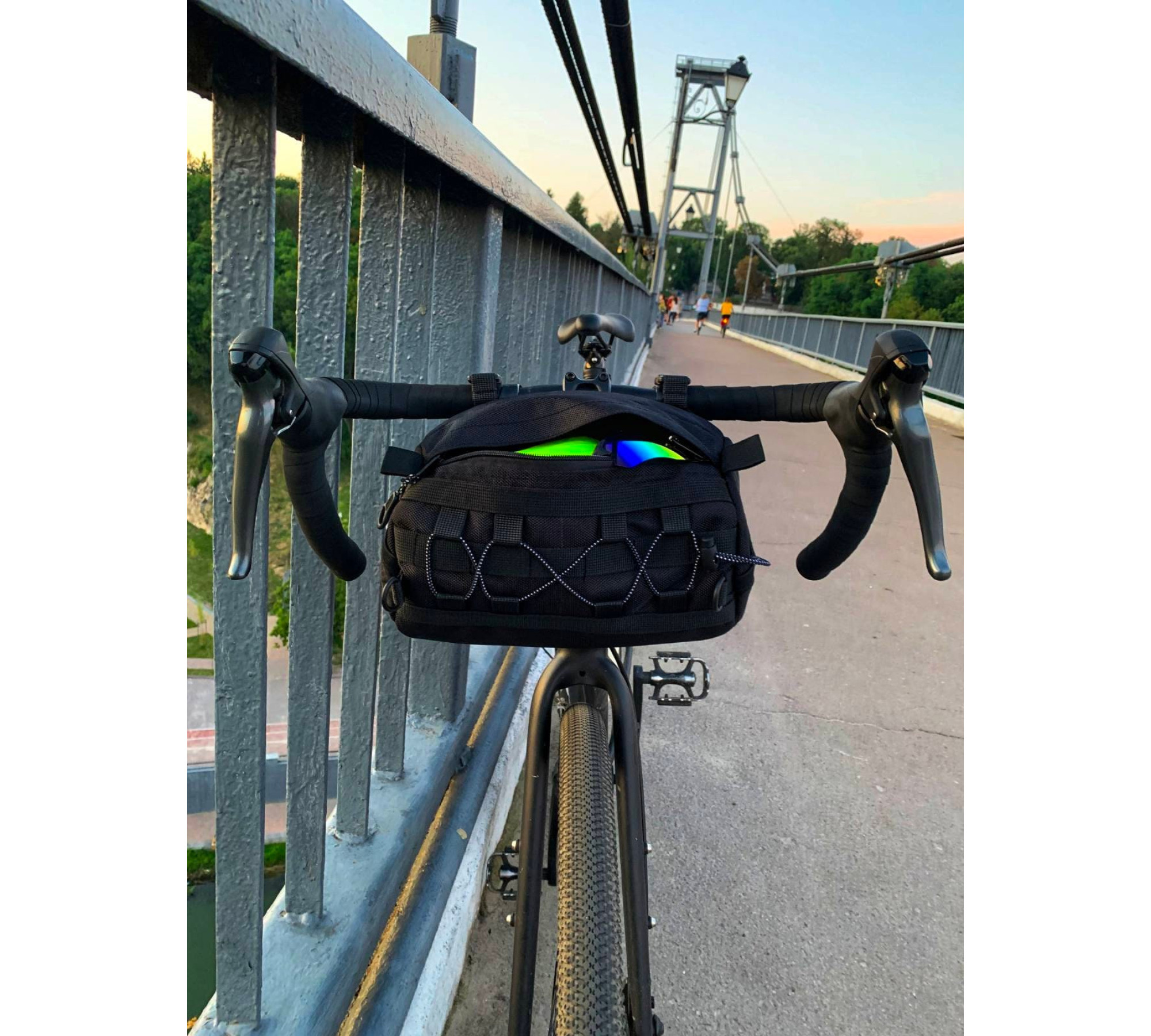 Front Bike Bag For Cycling, Handlebar bag for Gravel bag Cycling gifts  Personal cycling equipment, Bike bag for commuting urban pack