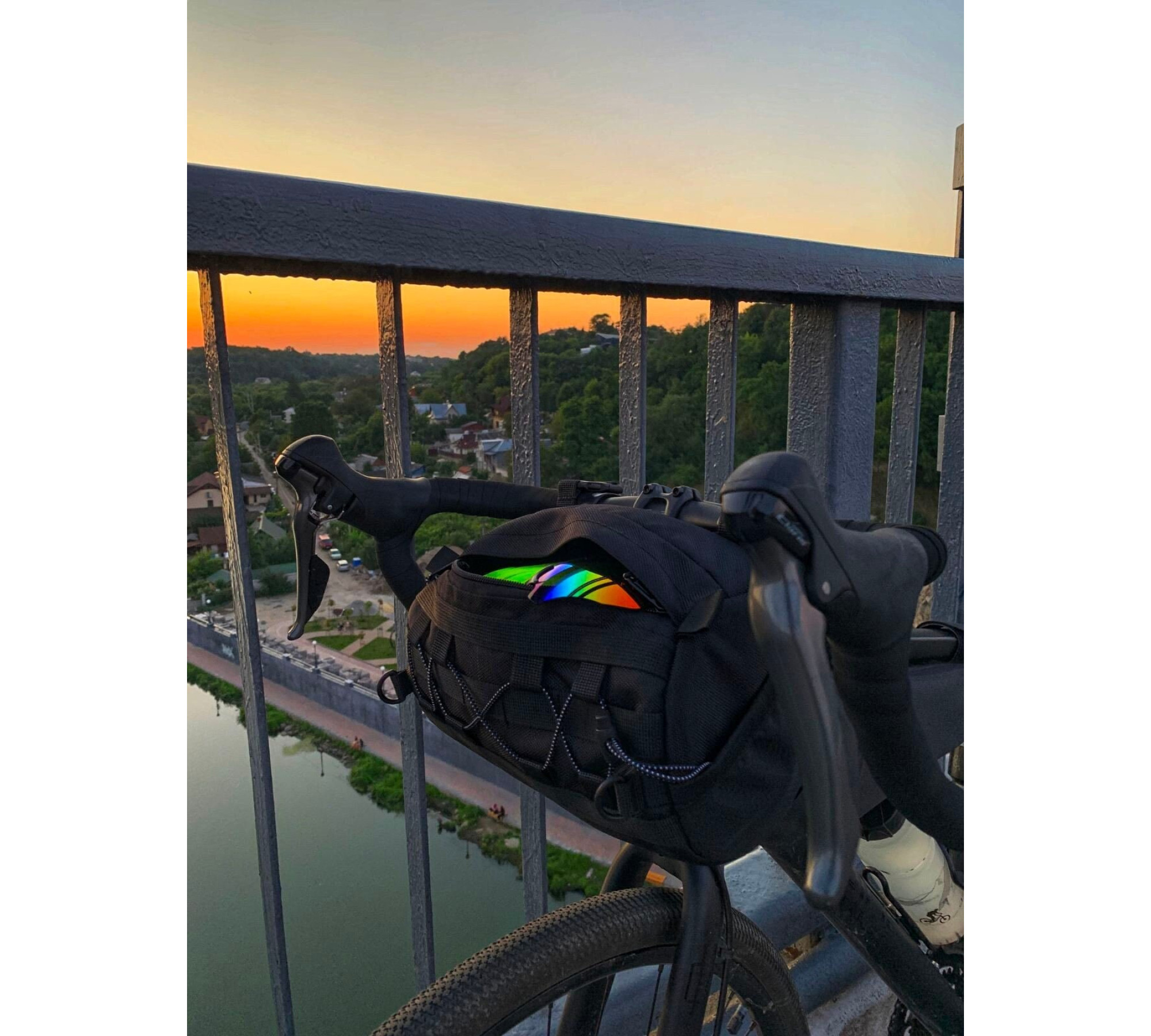 Front Bike Bag For Cycling, Handlebar bag for Gravel bag Cycling gifts  Personal cycling equipment, Bike bag for commuting urban pack