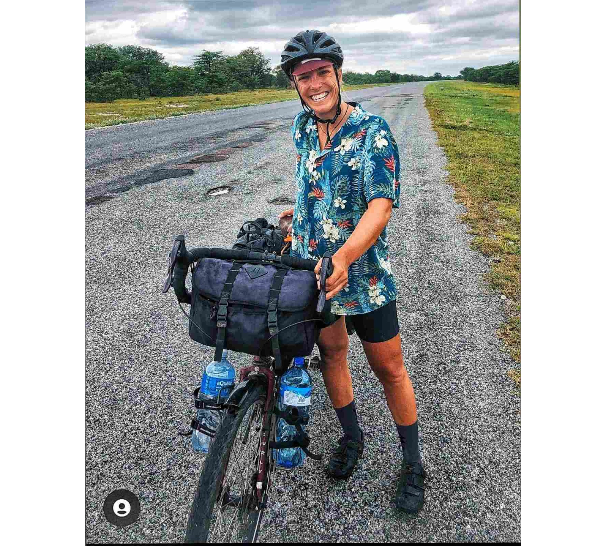 Handlebar Bag for ride trip. Cycling Bags. Bicycle handlebar bag. Gravel bag. Cycling gifts, bicycle accessories. Bicycle gear outdoors bar.