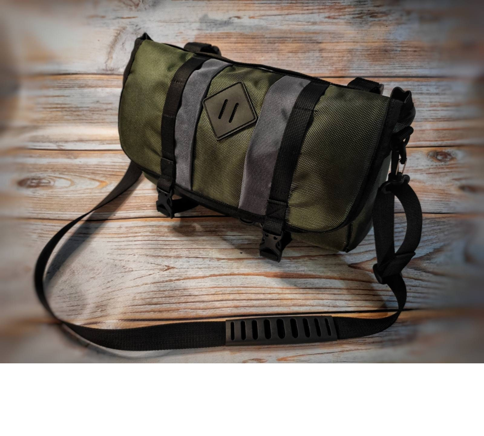 Handlebar Bag for ride trip. Cycling Bags. Bicycle handlebar bag. Gravel bag. Cycling gifts, bicycle accessories. Bicycle gear outdoors bar.