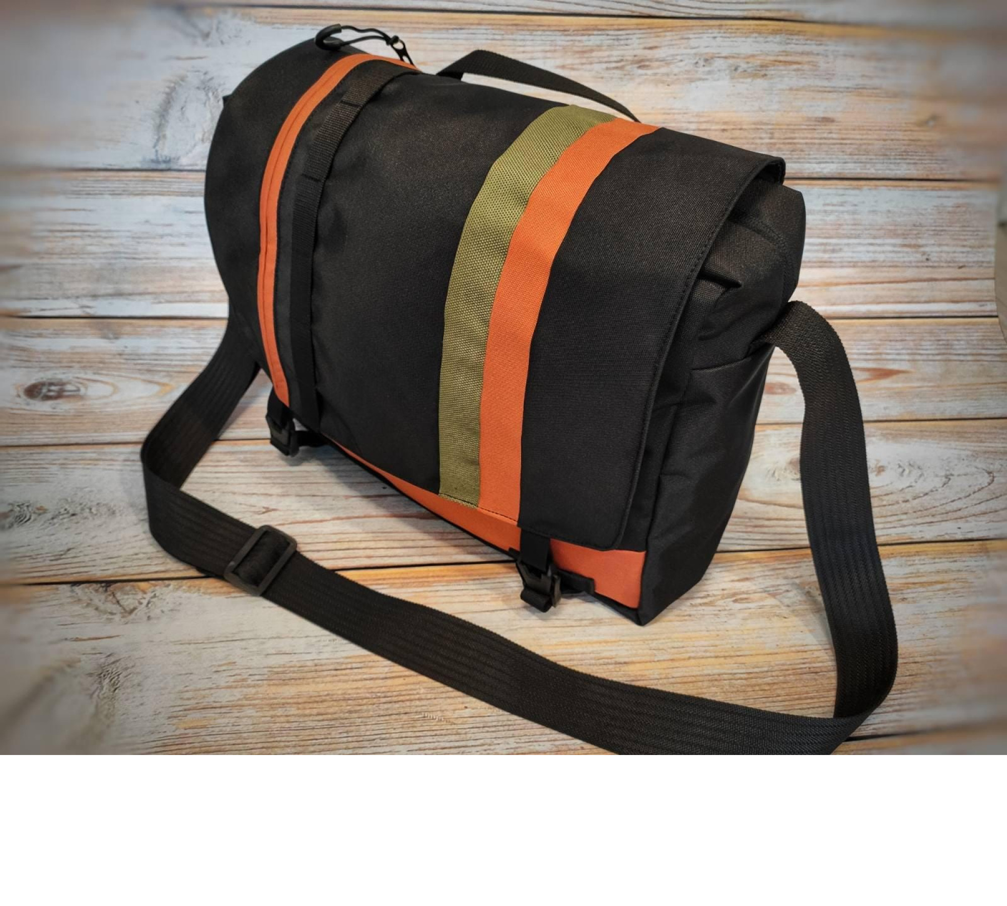 Messenger Bag Laptop bag gifts  Book bag, Weekender bag women/men. Tote bag with pockets  Crossbody bag Designer bag inch laptop travel gear