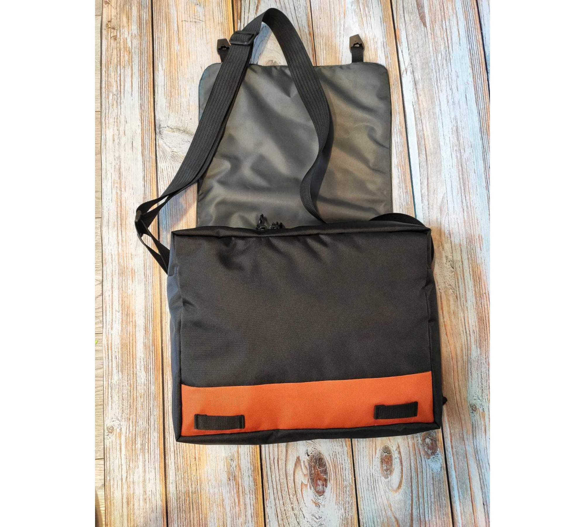 Messenger Bag Laptop bag gifts  Book bag, Weekender bag women/men. Tote bag with pockets  Crossbody bag Designer bag inch laptop travel gear