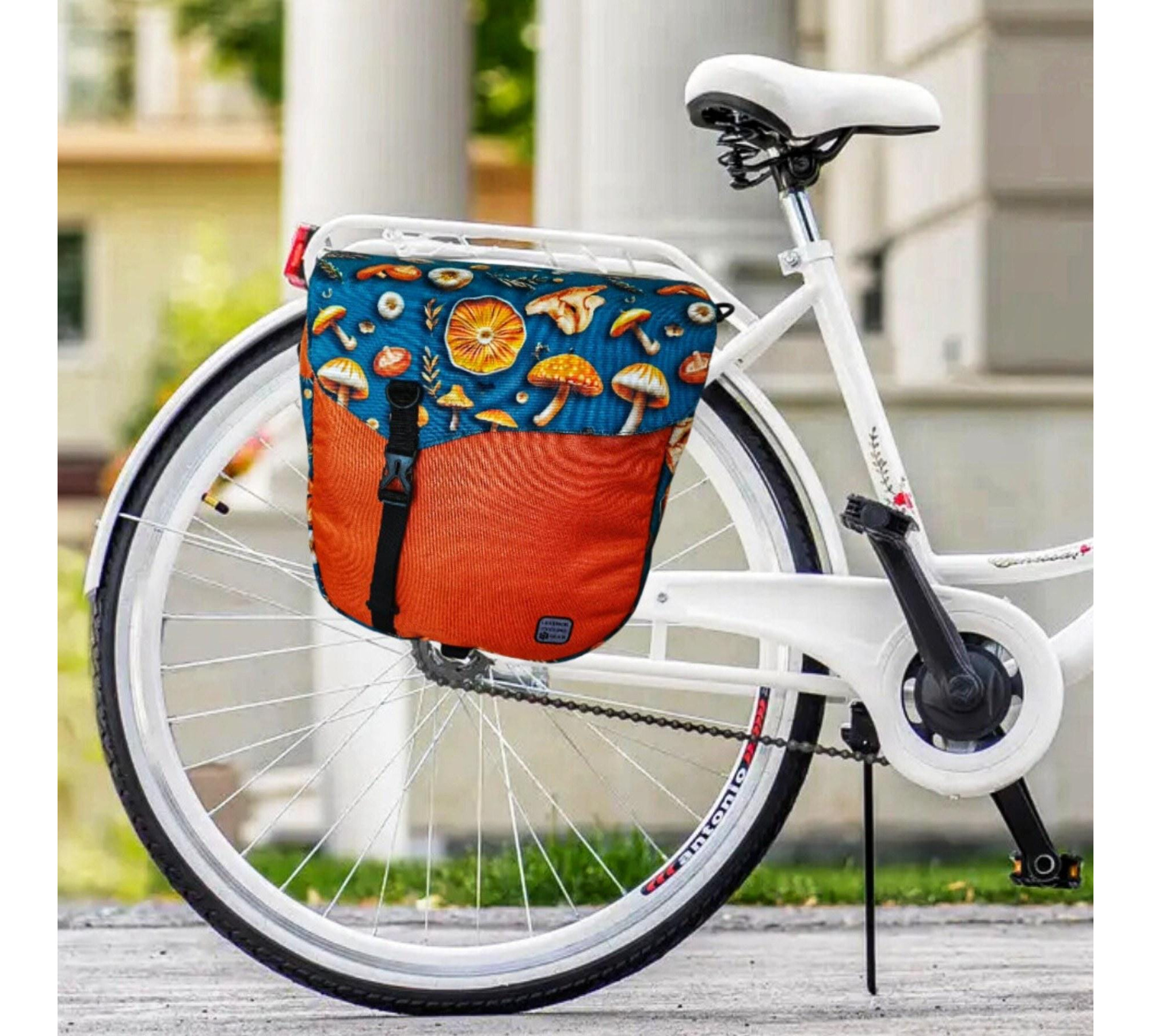 LADY Trunk Bike Bag — Women’s Rear Rack Bag by LESENOK