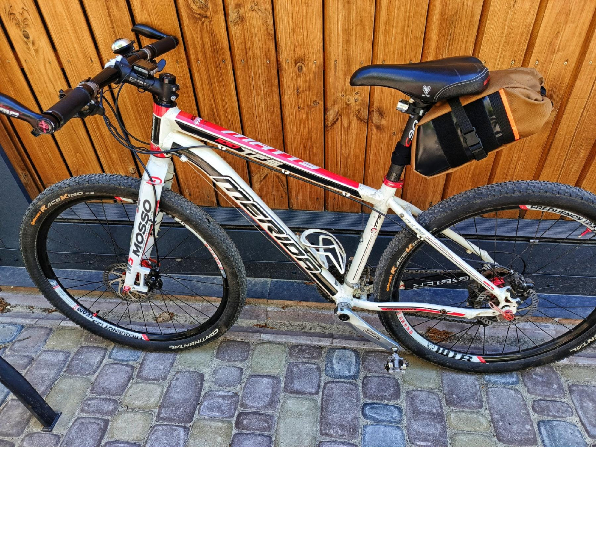 Saddle Bag Bicycle Rear Gifts 3-4L Rol-top, Road Trip Cycling Gifts Gravel,  Bike Accessories urban cycling. Biking bag custom color.