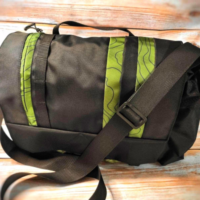 Messenger Bag Custom Bike Bag Urban pack Laptop bag gifts Book bag Weekender bag women/men, Tote bag with pockets. Messenger Bag Custom Bike Bag Urban pack Laptop bag gifts Book bag Weekender bag women/men, Tote bag with pockets.