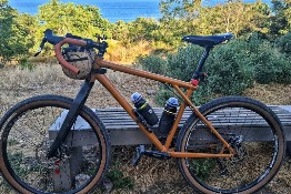 Bike Stem Bags & Feeders: The Small Bag That Often Becomes a Cyclist's Favorite